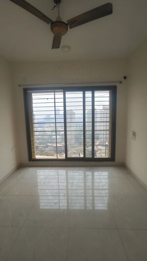 Room in 2 BHK Apartment at Acme Ozone, Manpada – for Rent