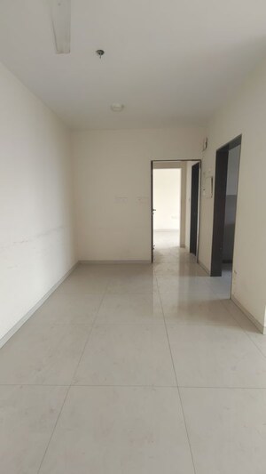 Room in 2 BHK Apartment at Acme Ozone, Manpada – for Rent