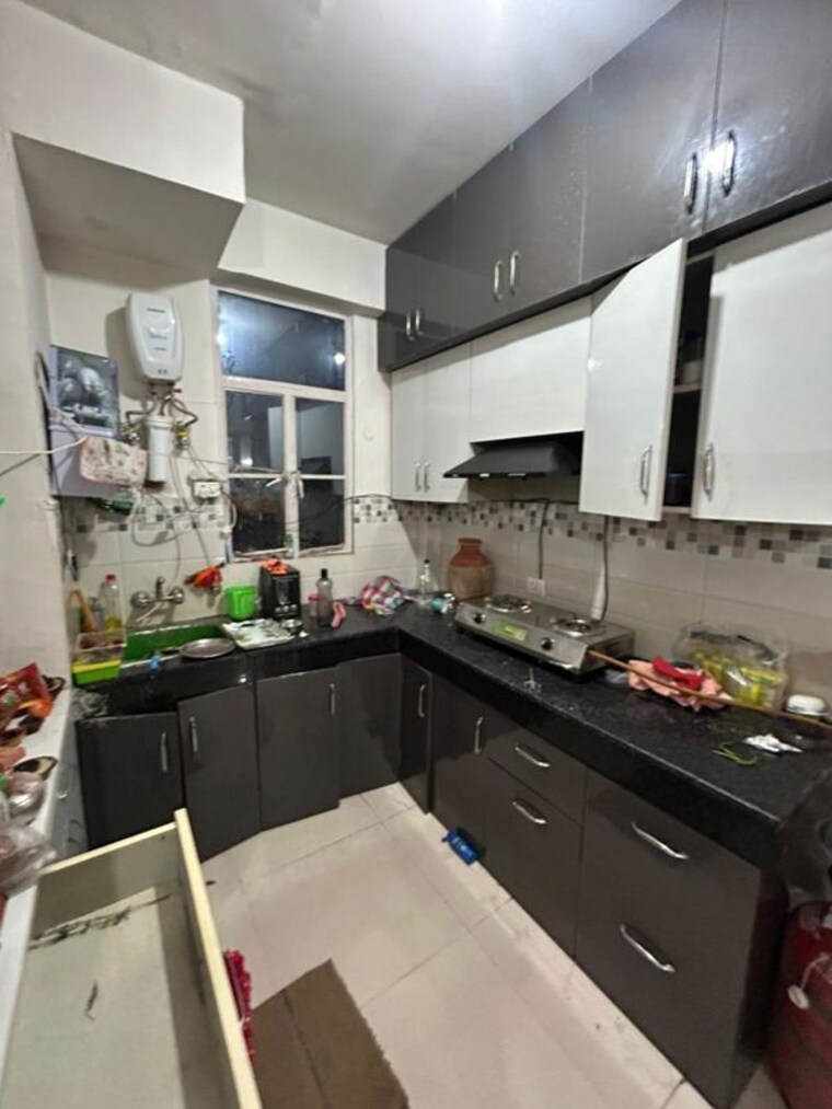 Kitchen, signature-global-solera-2 2 Bedroom 635 Sq.Ft. Apartment In Sector 107 Gurgaon 10110067