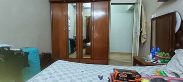 Bedroom in 2 BHK Apartment at Silver Castle Andheri East, Andheri East – for Rent