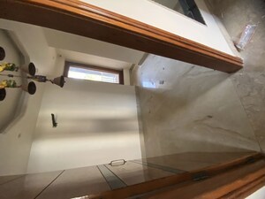 Furnished Amenities in 3 BHK Builder Floor at Sector 10 – for Rent