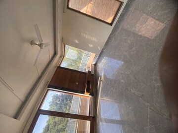 Furnished Amenities in 3 BHK Builder Floor at Sector 10 – for Rent