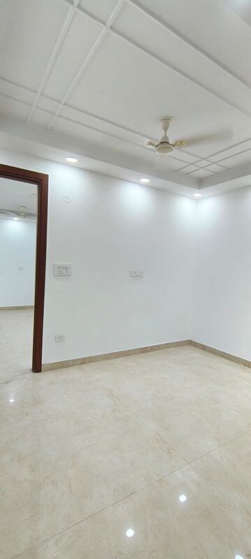 Room in 2 BHK Builder Floor at Govindpuri – for Sale