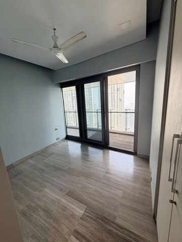 3 BHK Apartment For Rent in Lodha World Crest, Worli