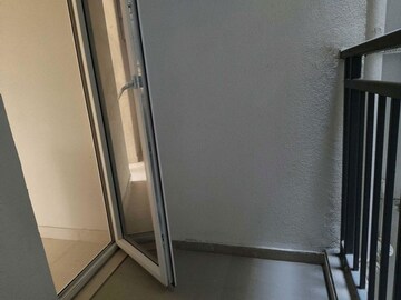 Furnished Amenities in 2 BHK Apartment at Eldeco Live By The Greens, Sector 150 – for Rent