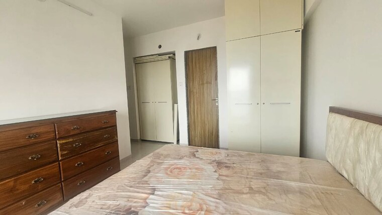 Room, vaibhavlaxmi-address-51 2 Bedroom 615 Sq.Ft. Apartment In Bandra East Mumbai 10110101