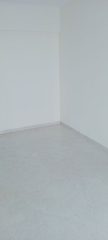 Room in 1 BHK Apartment at Bindra Complex, Andheri East – for Rent