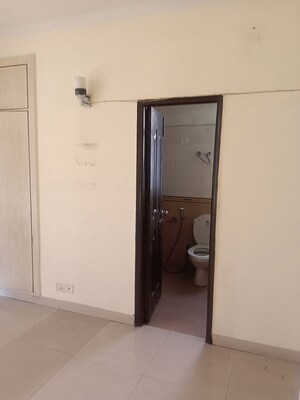 Attached Bathroom in 3 BHK Apartment at Mapsko Krishna Apra Gardens, Vaibhav Khand – for Sale