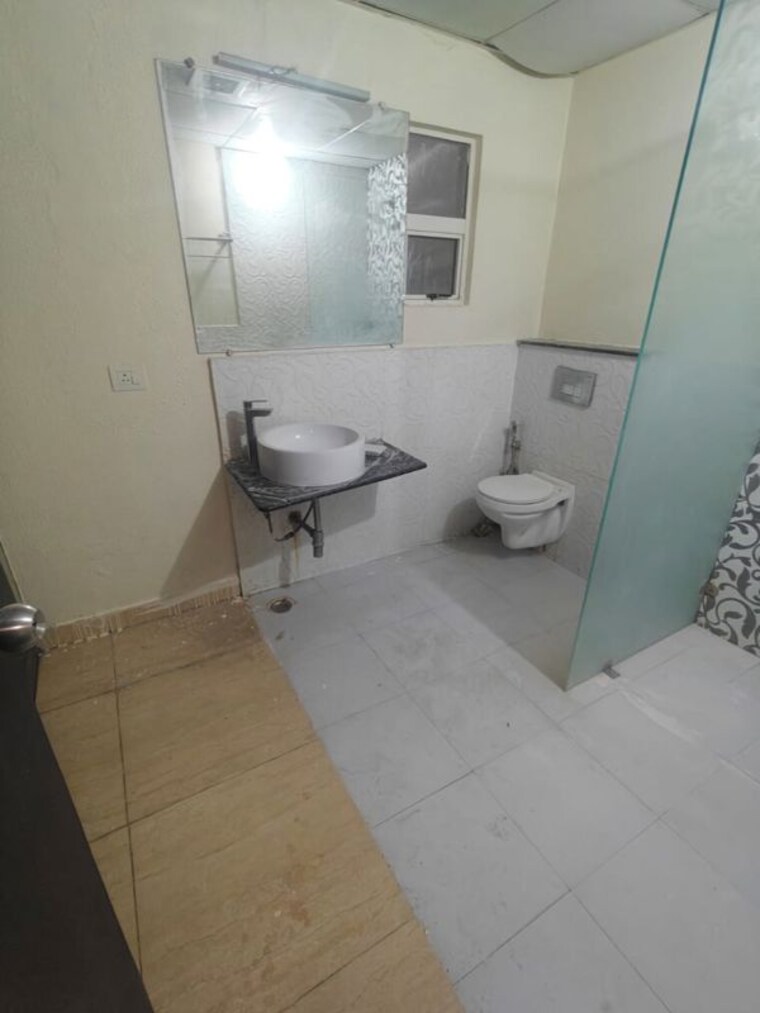 Bathroom, gaur-saundaryam 3.5 Bedroom 1990 Sq.Ft. Apartment In Tech Zone 4 Greater Noida Greater Noida 10110155