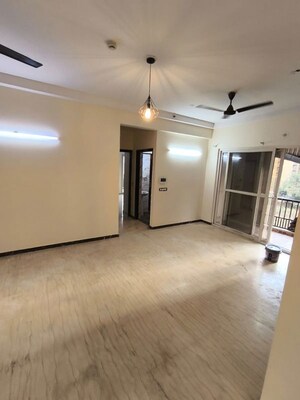 Room in 3 BHK Apartment at Dasnac The Jewel, Sector 75 – for Rent