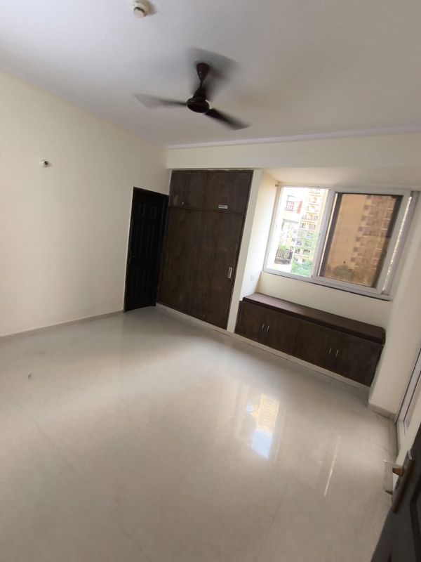3 BHK + Pooja Room Apartment For Rent in Dasnac The Jewel
