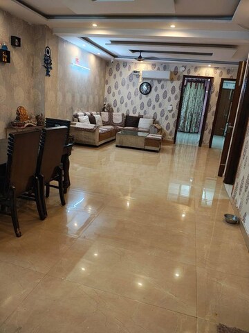 Living Room in 4 BHK Builder Floor at Green Fields Colony – for Rent