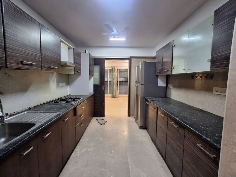 Kitchen, khar west 4 Bedroom 2600 Sq.Ft. Apartment In Khar West Mumbai 10110166