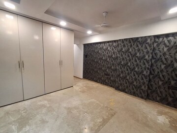 Bedroom in 4 BHK Apartment at Khar West – for Rent