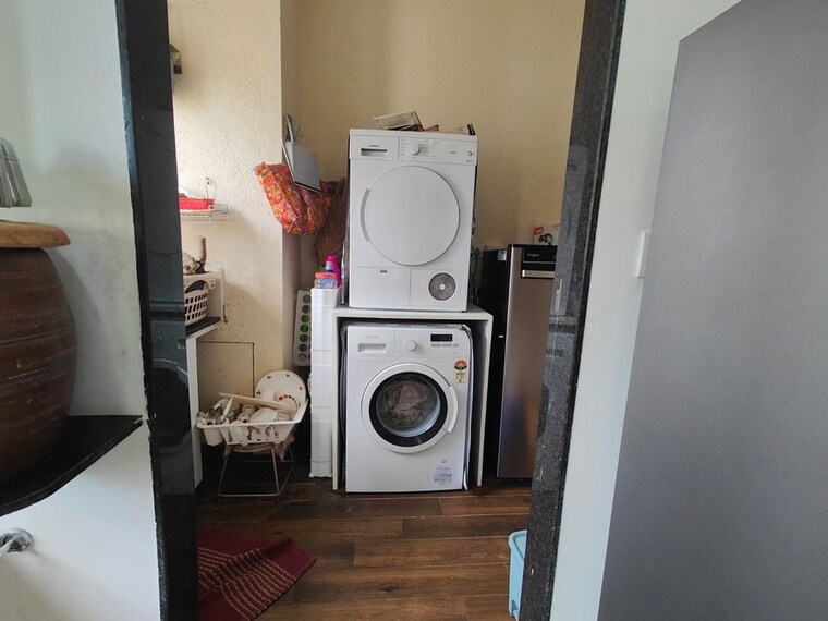 Bathroom, kolte-patil-24k-atria 5 Bedroom 3410 Sq.Ft. Apartment In Pimple Nilakh Pune 10110192