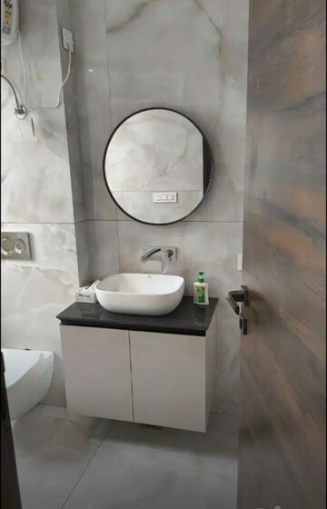 Bathroom in 3 BHK Apartment at LDA Dhenumati Apartment, Butler Colony – for Rent