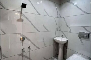 Bathroom in 3 BHK Apartment at LDA Dhenumati Apartment, Butler Colony – for Rent