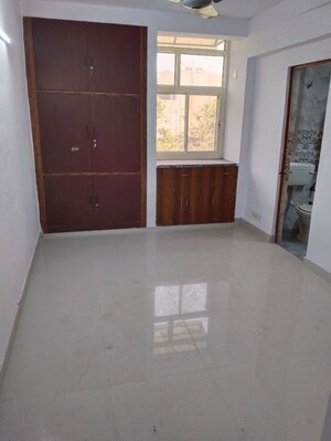 Room in 2 BHK Apartment at Ip Extension – for Rent