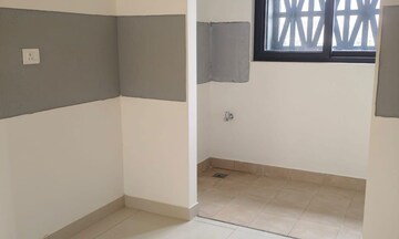 Room in 2 BHK Apartment at Purva Atmosphere, Thanisandra Main Road – for Rent