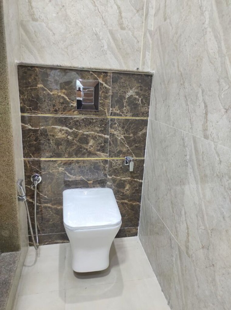 Bathroom, unitech-the-residences-sector-33 2 Bedroom 1060 Sq.Ft. Apartment In Sector 33 Gurgaon 10110237