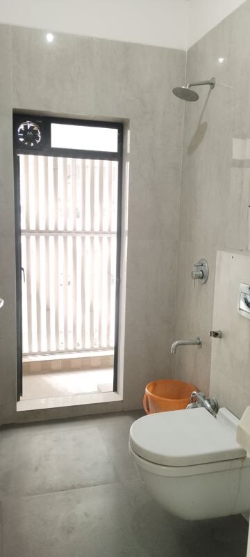 Bathroom in 3 BHK Apartment at Mulund West – for Sale