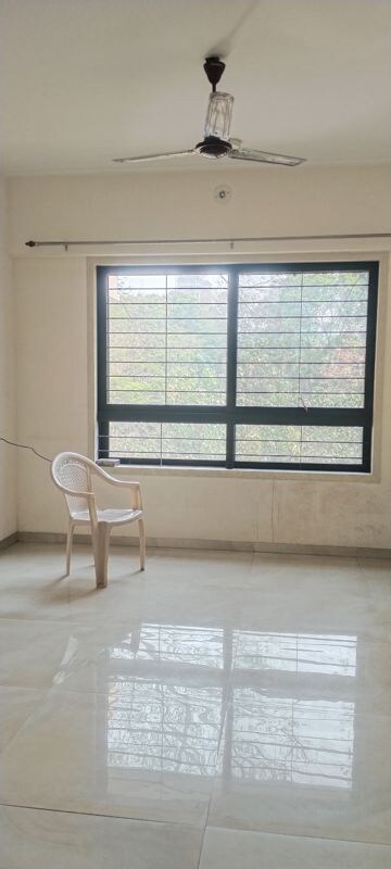 Bedroom in 3 BHK Apartment at Mulund West – for Sale
