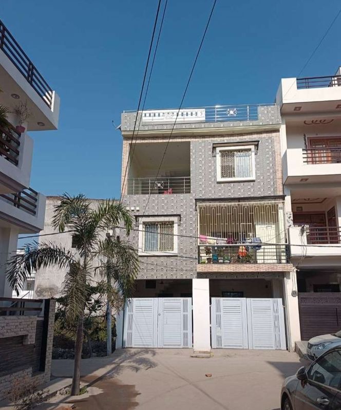 5 BHK + Pooja Room Villa For Sale in Arjunganj