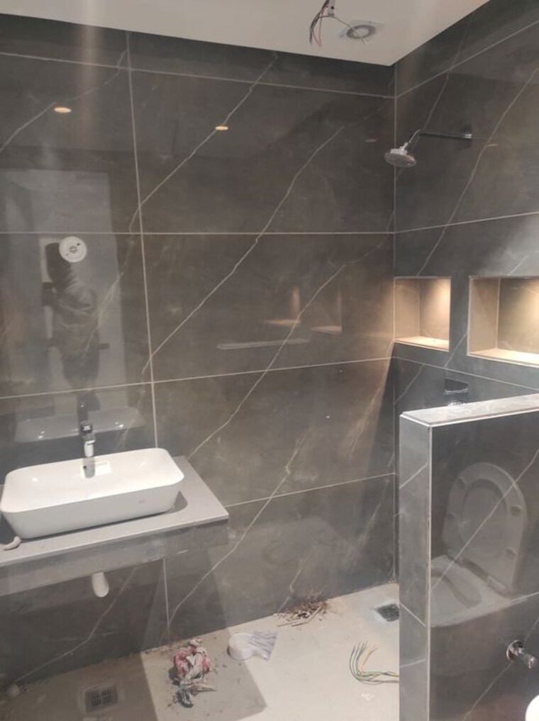 Bathroom, unitech-the-residences-gurgaon 3 Bedroom 1545 Sq.Ft. Apartment In Sector 33 Gurgaon 10110300