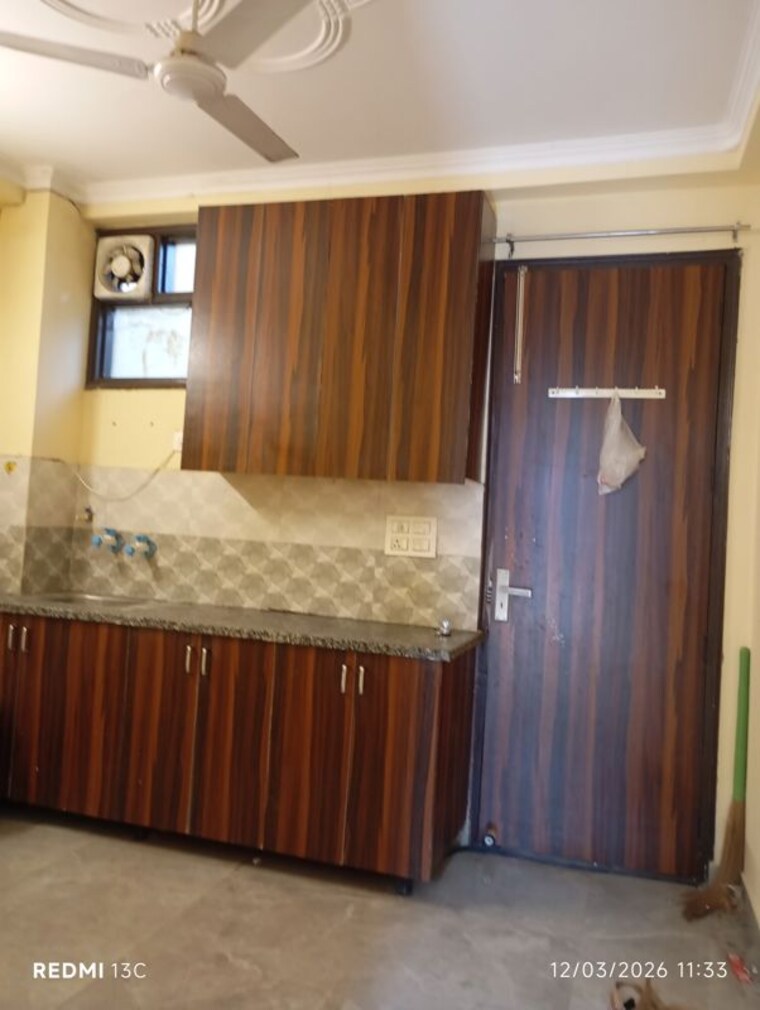 Bedroom, savitri nagar 1.5 Bedroom 250 Sq.Ft. Builder Floor In Savitri Nagar Delhi 10110302