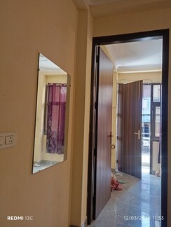 1.5 BHK Builder Floor For Rent in Savitri Nagar