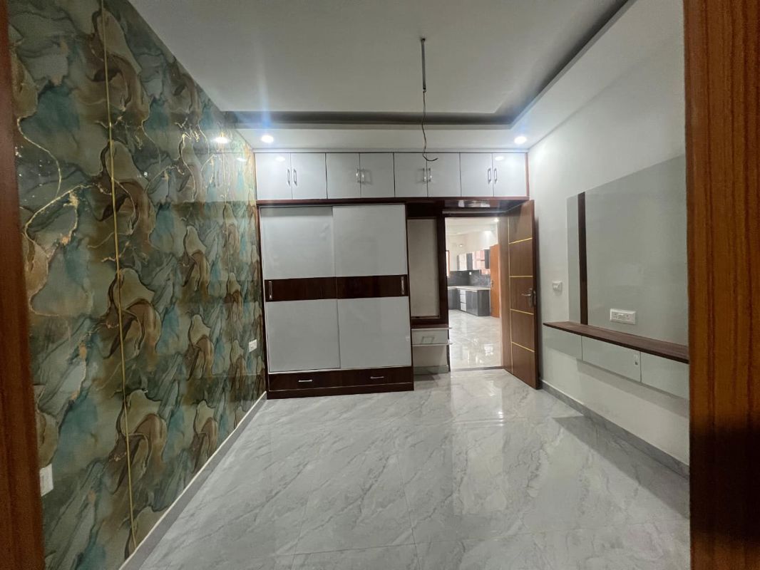 3 BHK + Extra Room Apartment For Sale in High Ground