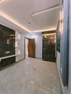 3.5 BHK + Study Room Builder Floor For Sale in Ultima 107