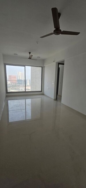 Room in 2 BHK Apartment at Sunteck City Avenue 4, Goregaon West – for Rent