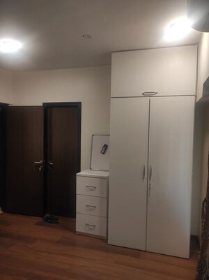 Furnished Amenities in 3 BHK Apartment at Dheeraj Insignia, Bandra East – for Rent