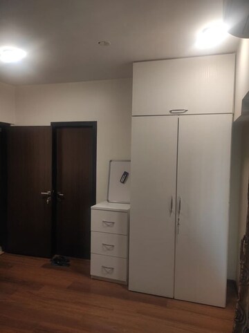 Furnished Amenities in 3 BHK Apartment at Dheeraj Insignia, Bandra East – for Rent