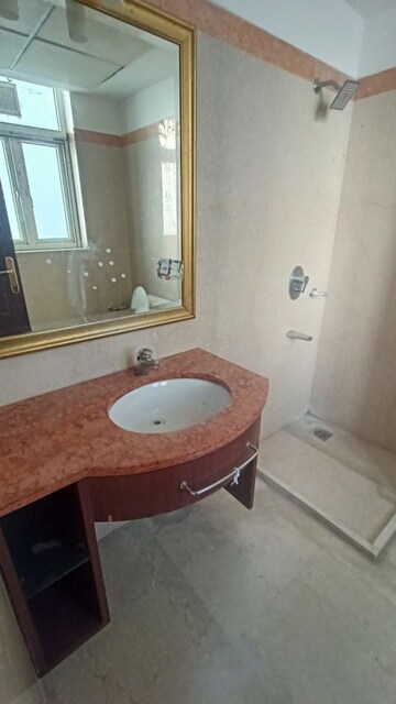 Bathroom in 3.5 BHK Apartment at Central Park II-The Room, Sector 48 – for Rent