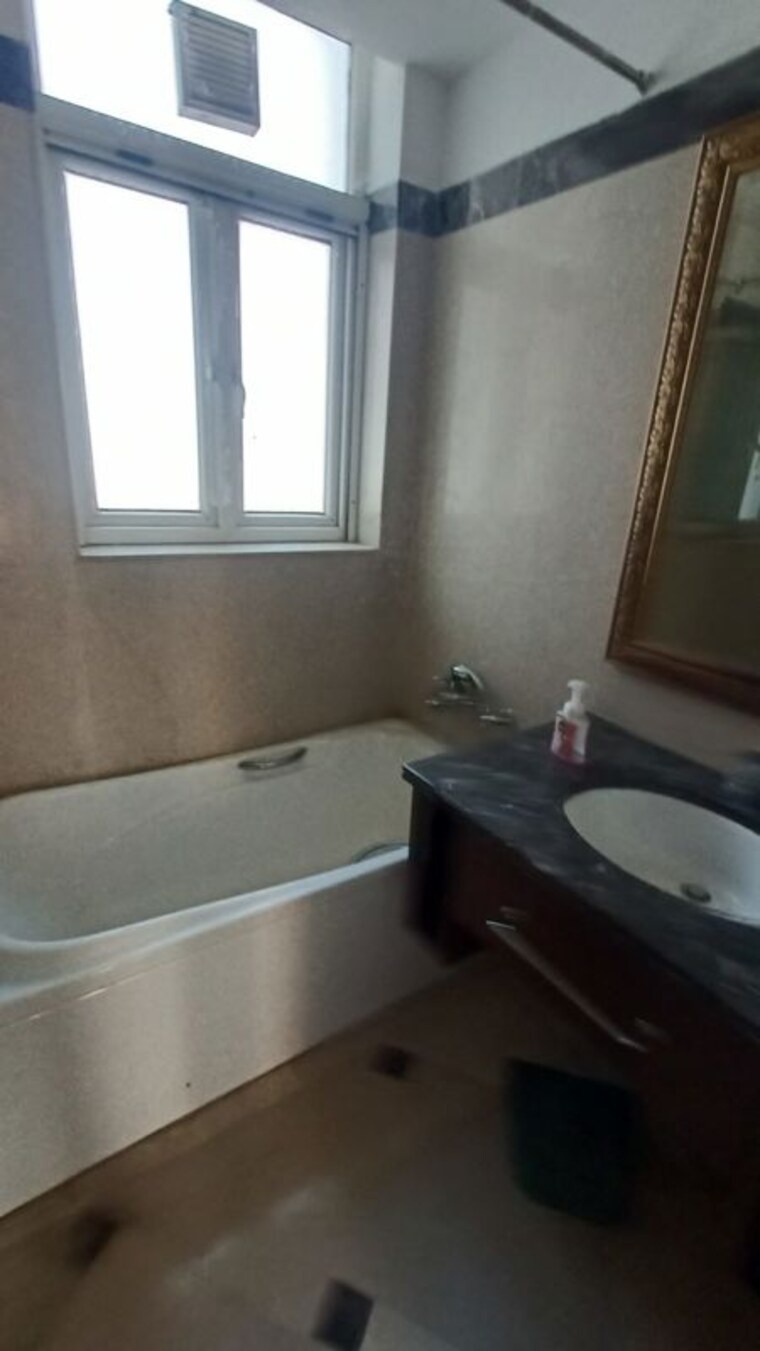 Bathroom, central-park-ii-the-room 3.5 Bedroom 2500 Sq.Ft. Apartment In Sector 48 Gurgaon 10110342