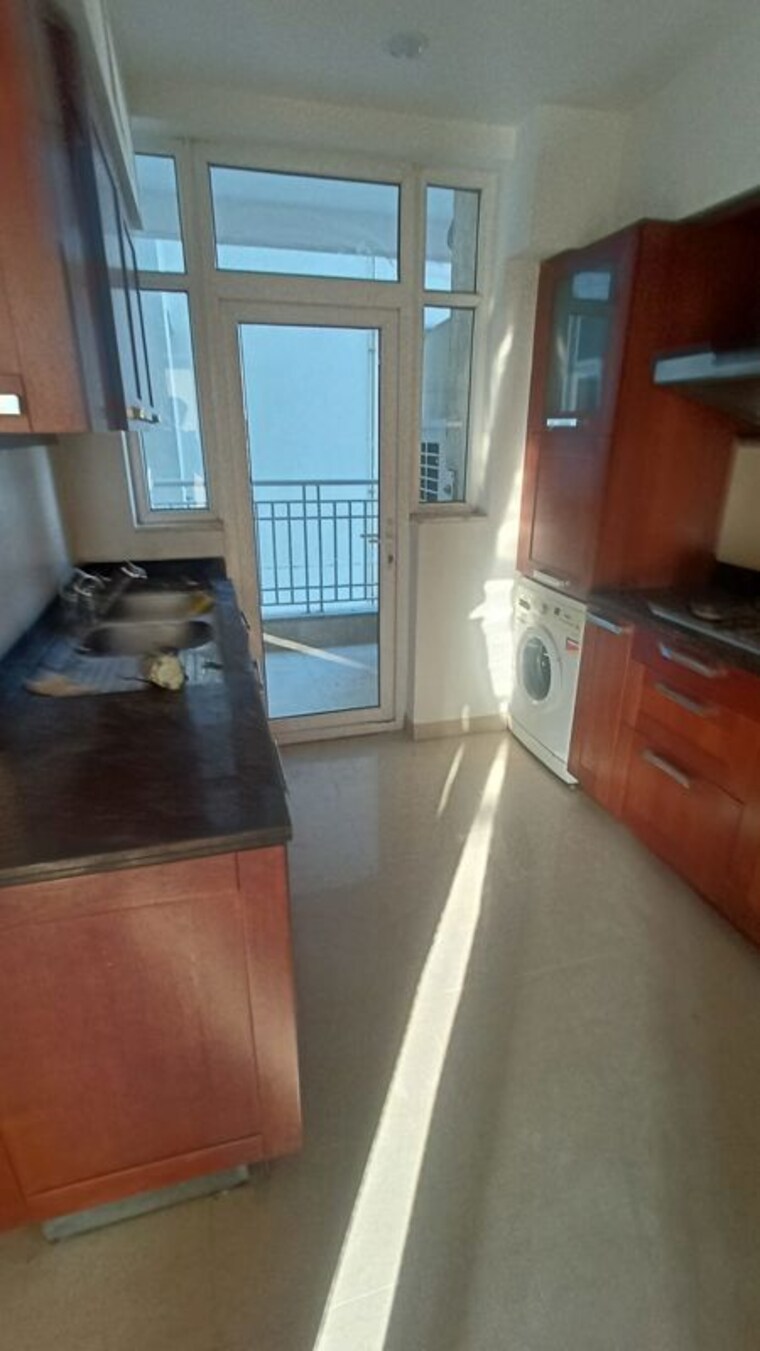 Kitchen, central-park-ii-the-room 3.5 Bedroom 2500 Sq.Ft. Apartment In Sector 48 Gurgaon 10110342