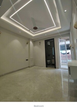 Room in 3 BHK Apartment at Anant Raj Ashok Estate, Sector 63a – for Rent