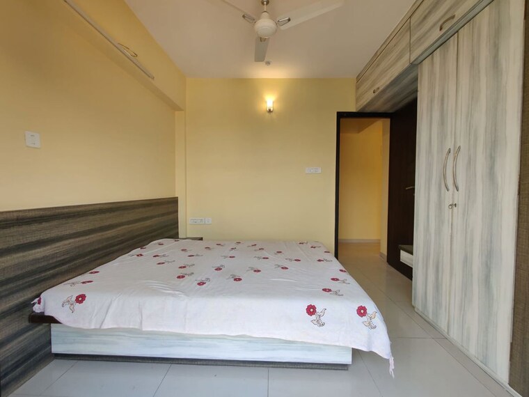 Bedroom, runwal-symphony 2 Bedroom 700 Sq.Ft. Apartment In Santacruz East Mumbai 10110385