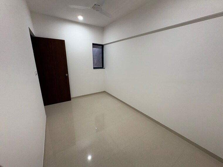 Room, rama-metro-life-optima 1.5 Bedroom 550 Sq.Ft. Apartment In Tathawade Pune 10110277