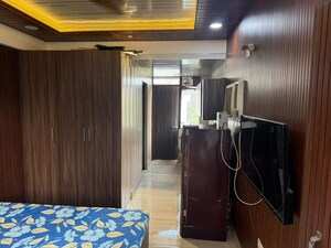 Room in 2 BHK Builder Floor at Sushant Lok 2, Sector 57 – for Sale