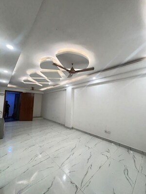 Room in 3 BHK Builder Floor at Chattarpur – for Rent