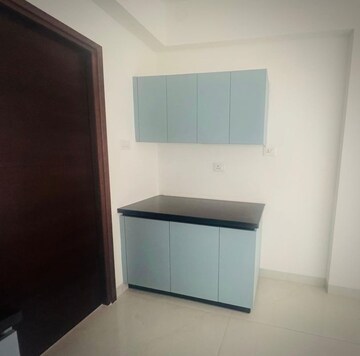 Room in 3 BHK Apartment at Poulomi Avante, Kokapet – for Rent