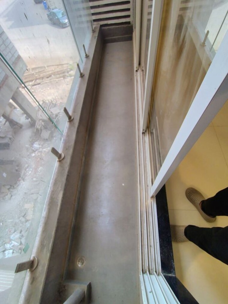 Balcony, ulwe sector 20 1 Bedroom 450 Sq.Ft. Apartment In Ulwe Sector 20 Navi Mumbai 10110425