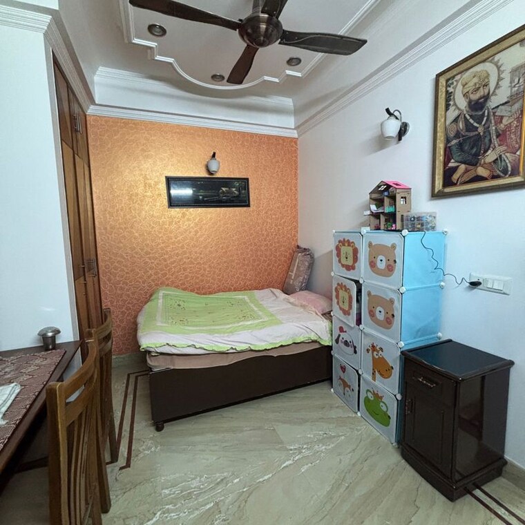 Bathroom, chittaranjan park 3 Bedroom 1200 Sq.Ft. Builder Floor In Chittaranjan Park Delhi 9727077