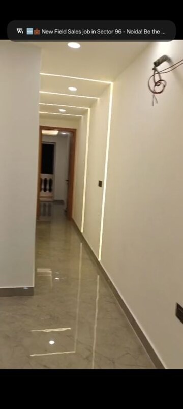 Building Lobby in 3 BHK Builder Floor at Govindpuri – for Sale