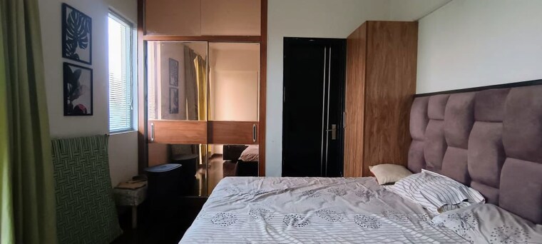 Bedroom, microtek-greenburg 2 Bedroom 1480 Sq.Ft. Apartment In Sector 86 Gurgaon 10110456