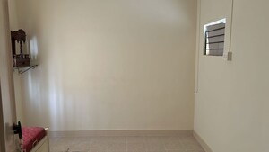 Room in 1 BHK Apartment at Sankalpit CHS, Goregaon East – for Rent