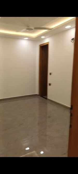 Room in 3 BHK Builder Floor at Govindpuri – for Sale